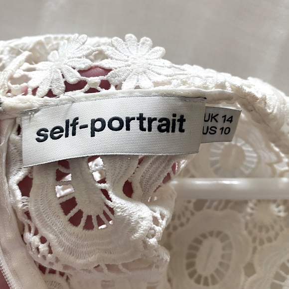 Self- Portrait Crochet Lace top - Picture 9 of 13